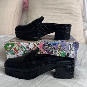Jeffrey Campbell Black Croc-Embossed Mules